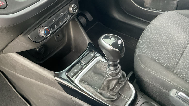 Vauxhall Crossland 1.2 Turbo Design 5dr Petrol Hatchback